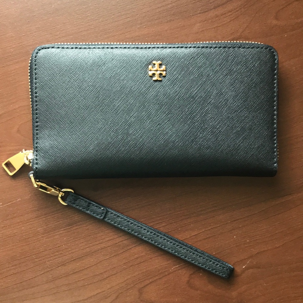 Tory Burch wristlet